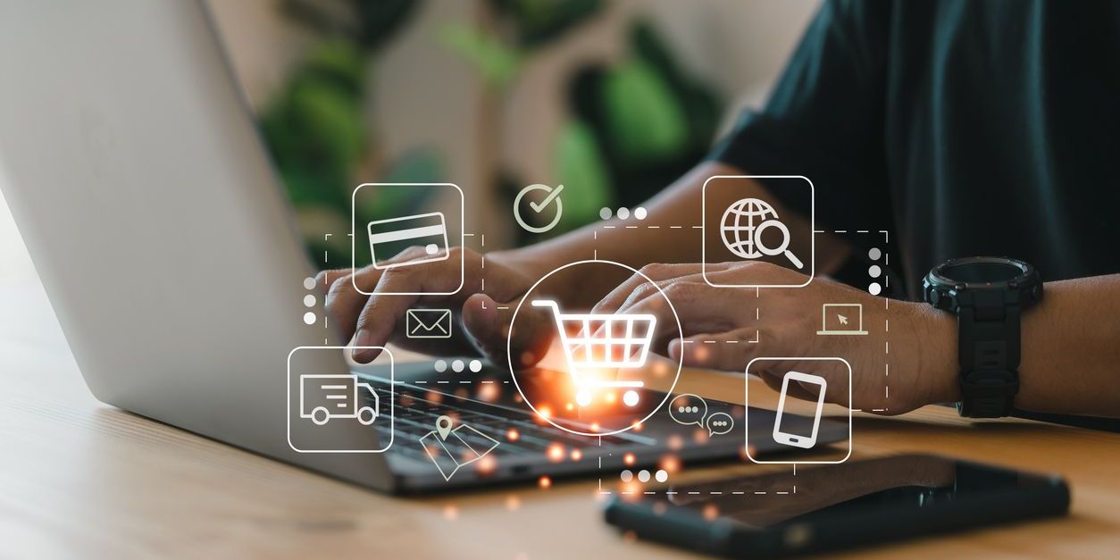 Online shopping, online retail, dropshipping, and e-commerce technology concept.